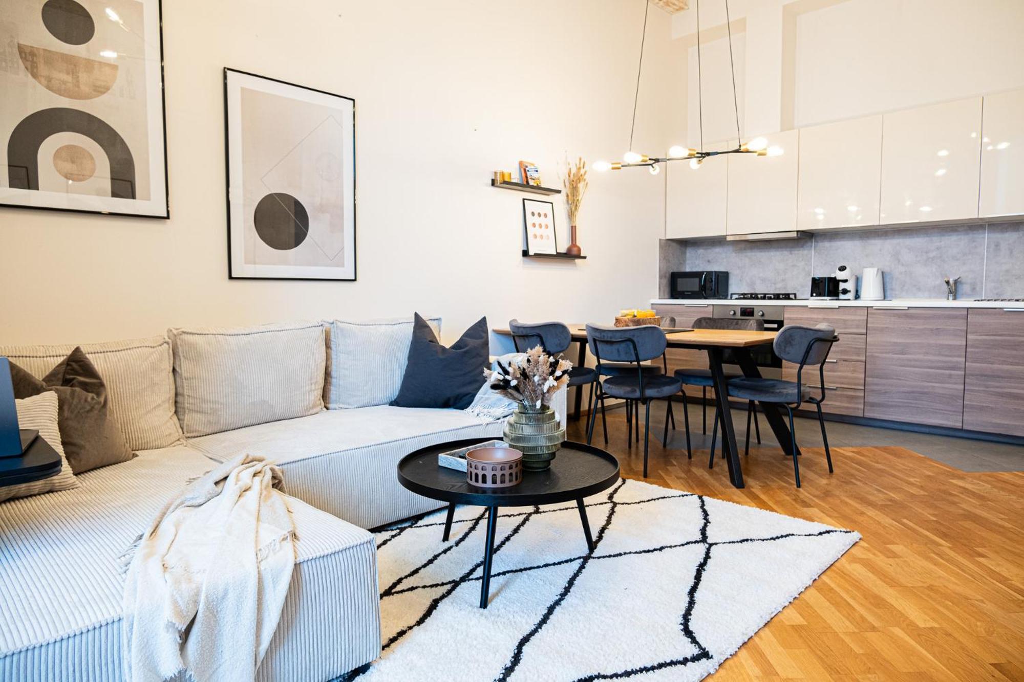 Appartamento Cozy Industrial 8min Dancing House Apartment, Praga