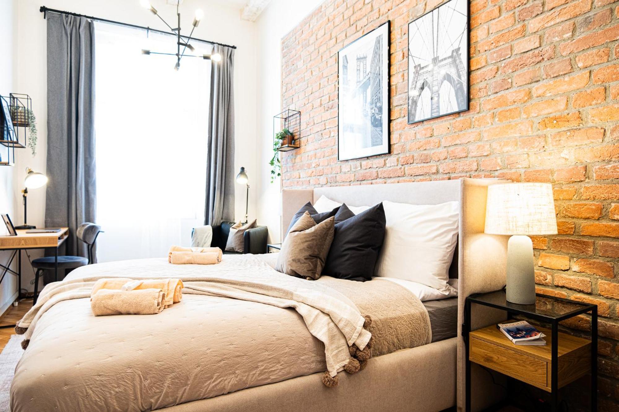 Cozy Industrial 8min Dancing House Apartment, Appartamento Praga