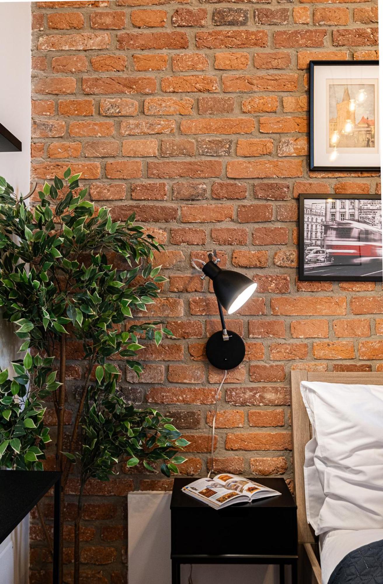 Appartamento Cozy Industrial 8min Dancing House Apartment,